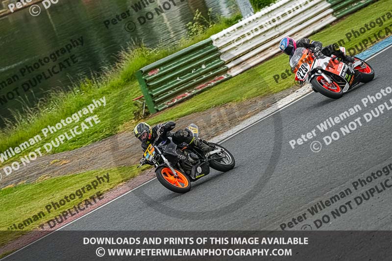 enduro digital images;event digital images;eventdigitalimages;mallory park;mallory park photographs;mallory park trackday;mallory park trackday photographs;no limits trackdays;peter wileman photography;racing digital images;trackday digital images;trackday photos